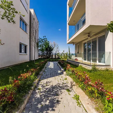 Golden Hour Balcony Pool & 100m By Pikhost شقة *