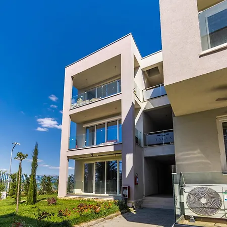 شقة Golden Hour Balcony Pool & 100m By Pikhost *